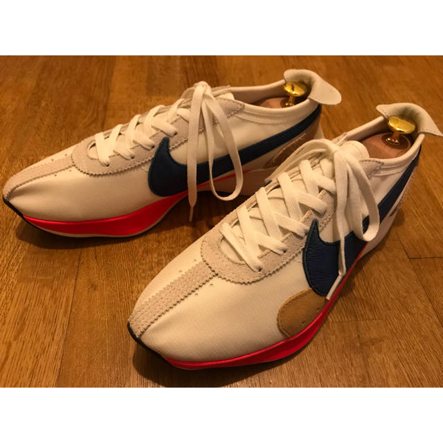 NIKE(ナイキ)のNIKE MOON RACER QS 27.5cm メンズの靴/シューズ(スニーカー)の商品写真