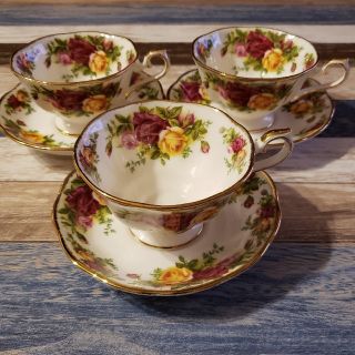 ロイヤルアルバート(ROYAL ALBERT)のROYAL ALBERT☆カップ&ソーサー(グラス/カップ)