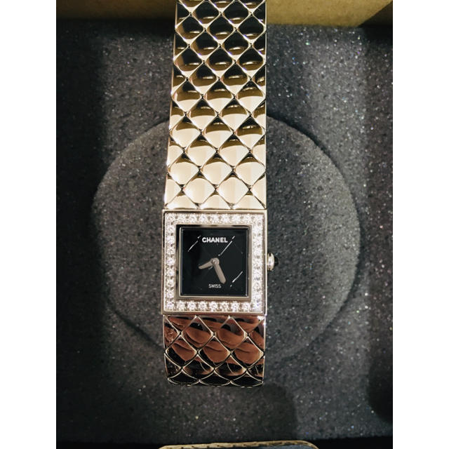 新作入荷!!】 CHANEL - マトラッセ 時計 mo-ma 12月トータルメンテ済み