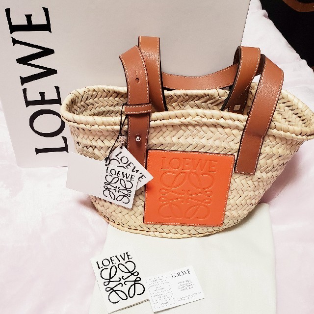 バッグLOEWE ロエベかごバッグ　新品未使用 レアカラー