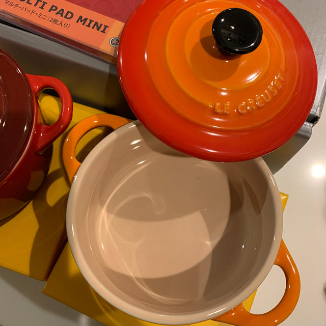 LE CREUSET(ルクルーゼ)の【新品】ル・クルーゼ　2色セット インテリア/住まい/日用品のキッチン/食器(食器)の商品写真