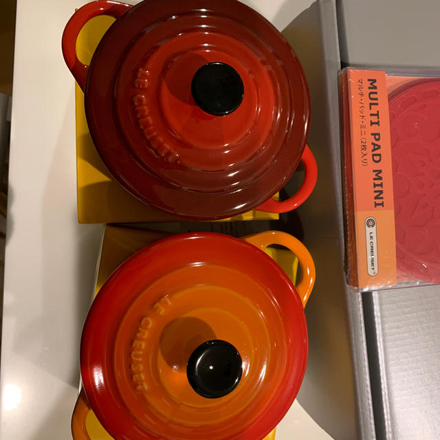 LE CREUSET(ルクルーゼ)の【新品】ル・クルーゼ　2色セット インテリア/住まい/日用品のキッチン/食器(食器)の商品写真