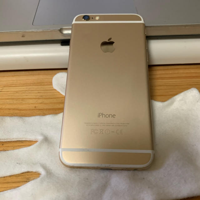 Apple(アップル)のiphone6 16GB ゴールド美品　オマケ付き スマホ/家電/カメラのスマートフォン/携帯電話(スマートフォン本体)の商品写真