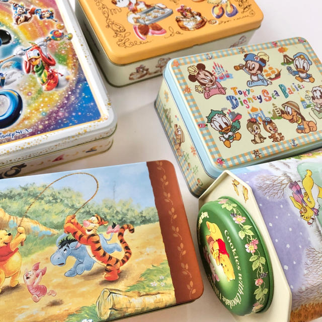 Disney ディズニー お菓子缶5セット ディズニーランドの通販 by チャーリーs shop｜ディズニーならラクマ