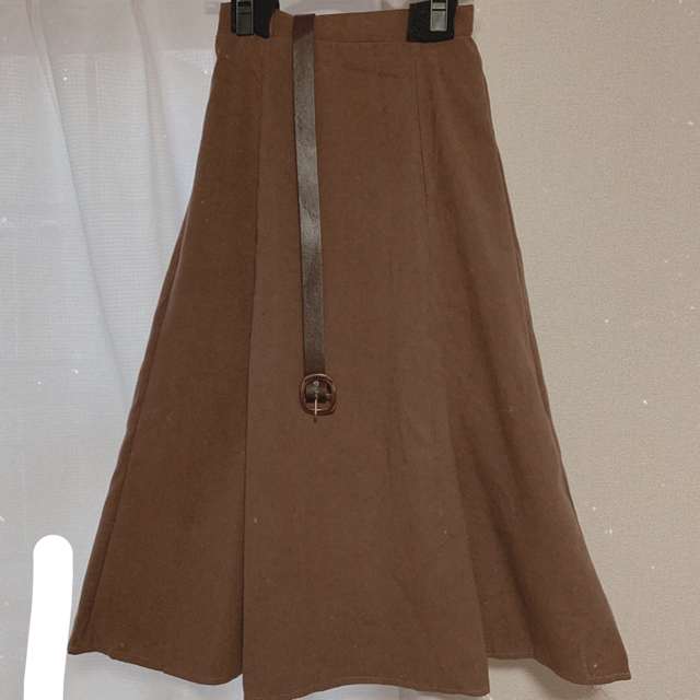 GRL(グレイル)の[最終値下げ]ベルト付きスエードフレアスカート(モカ) レディースのスカート(ロングスカート)の商品写真