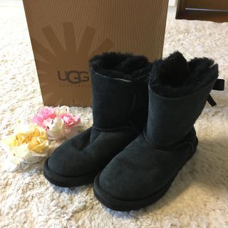 希少!!】 □大人気□UGG□ムートンブーツ□新品未使用□ネイビー