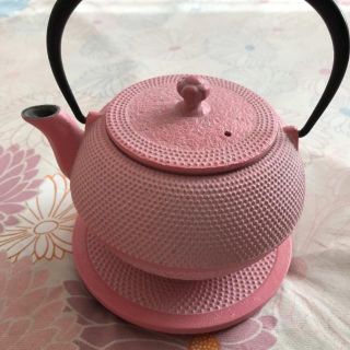 南部鉄器 まろみアラレ  ピンク(テーブル用品)