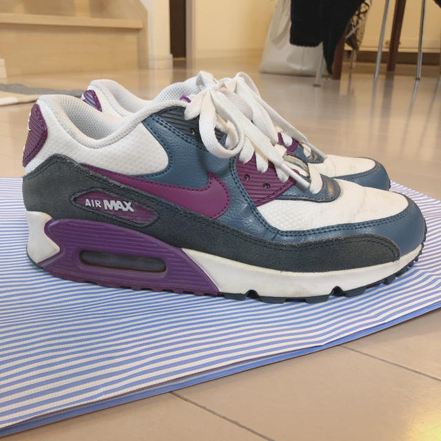 NIKE(ナイキ)のNIKE AIRMAX90 レディースの靴/シューズ(スニーカー)の商品写真