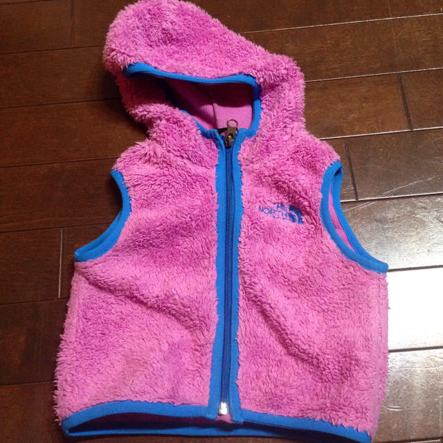 THE NORTH FACE(ザノースフェイス)のノースフェイス ベスト 80 キッズ/ベビー/マタニティのベビー服(~85cm)(ジャケット/コート)の商品写真