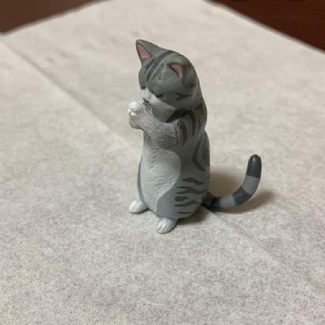 ガチャガチャ 合掌ネコ エンタメ/ホビーのフィギュア(その他)の商品写真