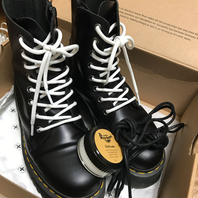 Dr.Martens ドクターマーチン JADON 8ホールブーツ 1