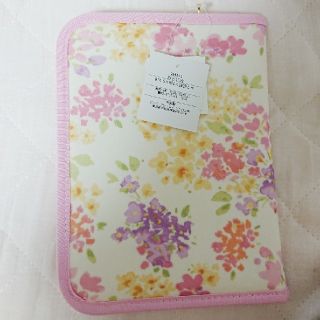 ローラアシュレイ(LAURA ASHLEY)のローラアシュレイ (ポーチ)