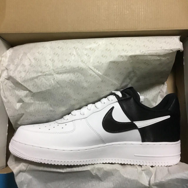 NIKE(ナイキ)のNIKE AIR FORCE 1 ‘07 LV8 1 メンズの靴/シューズ(スニーカー)の商品写真