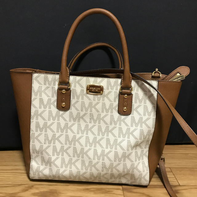 Michael Kors - マイケルコース バッグの通販 by （^∇^）｜マイケルコースならラクマ