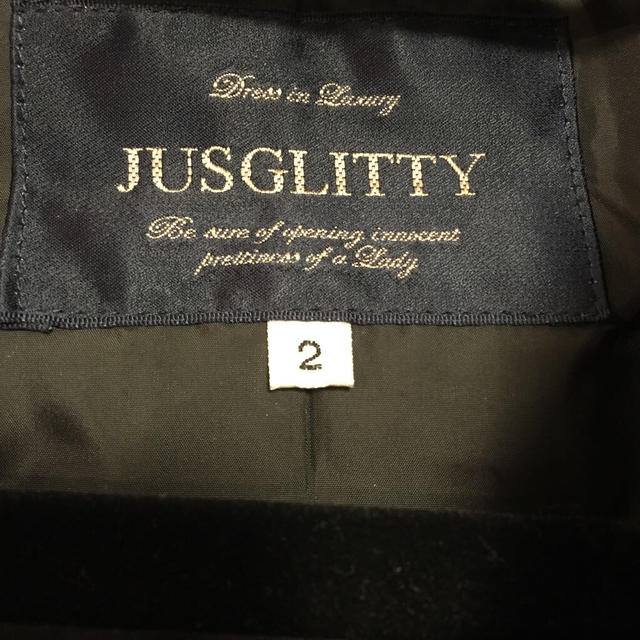 JUSGLITTY(ジャスグリッティー)のJUSGLITTY ビジューダウンコート レディースのジャケット/アウター(ダウンコート)の商品写真