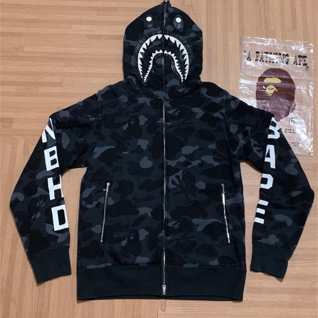 A BATHING APE - ★激レア★APE NEIGHBORHOOD ネイバーフッド シャークパーカー Mの通販 by abc's