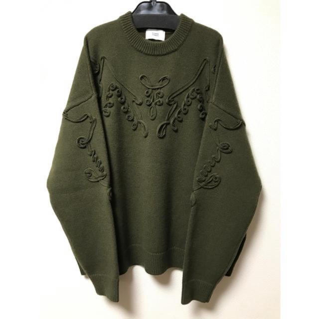 TAPE EMBROIDERY KNIT TOPS