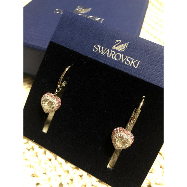 SWAROVSKI ピアス