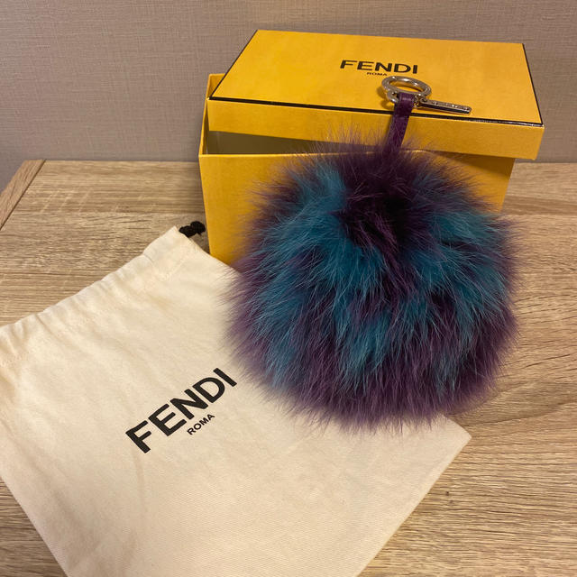 正規品！FENDI フェンディ　モンスター　ファーチャーム