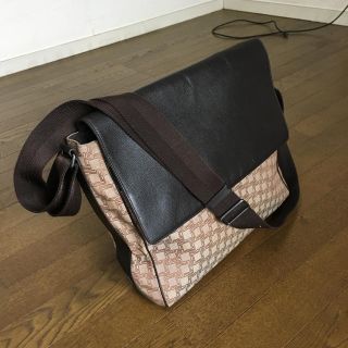 Dunhill(ショルダーバッグ)のフリマアイテム一覧 Dunhill(ショルダーバッグ)のフリマアイテム一覧