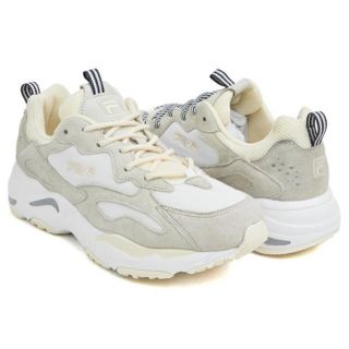 フィラ(FILA)のFILA ダッドスニーカー　ベージュ　白(スニーカー)