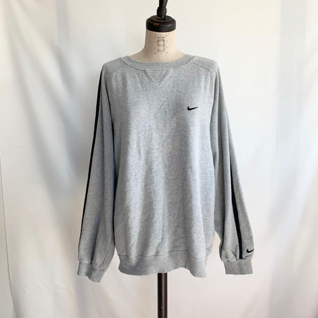 NIKE(ナイキ)のNIKE ロゴ刺繍スウェット メンズのトップス(スウェット)の商品写真