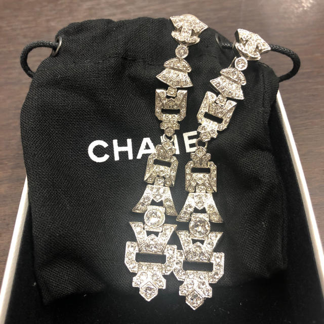 イヤリングCHANELシャネルロングイヤリング