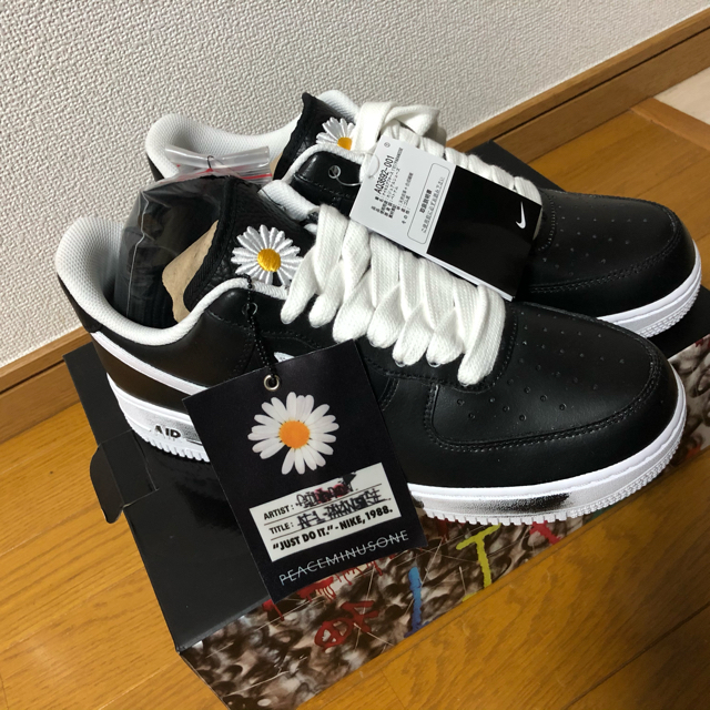 NIKE(ナイキ)のNIKE PARANOISE AIR FORCE1   G DRAGON  新品 メンズの靴/シューズ(スニーカー)の商品写真