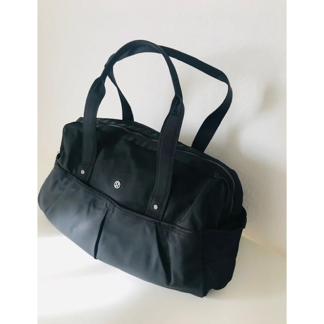 lululemon(ルルレモン)のlululemon Duffel Bag ダッフルバッグ レディースのバッグ(ショルダーバッグ)の商品写真