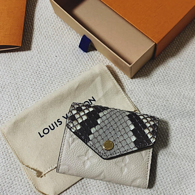 LOUIS VUITTON 希少 パイソン柄 折りたたみ財布