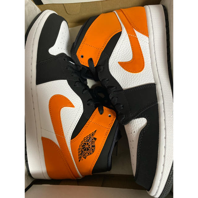 NIKE(ナイキ)の26.5 新品 NIKE　AIR JORDAN 1 ジョーダン1 オレンジ メンズの靴/シューズ(スニーカー)の商品写真