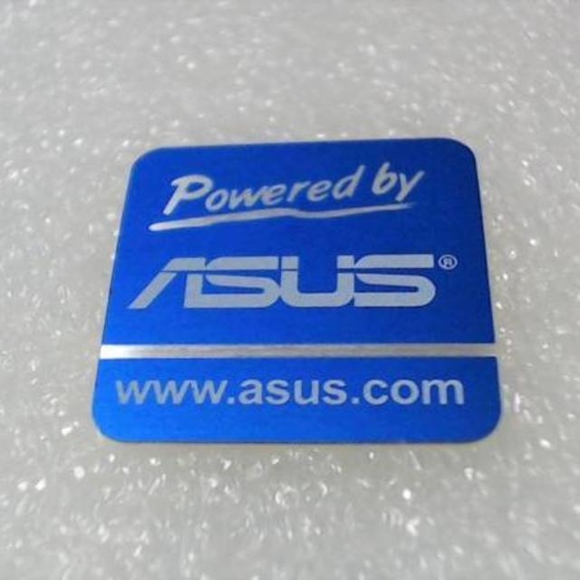 ASUS(エイスース)の🎁新品 ② ASUS純正品 ステッカー シール 非売品 ロゴラベル 正規品 スマホ/家電/カメラのPC/タブレット(PCパーツ)の商品写真