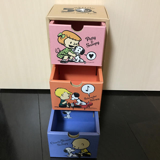 USJ(ユニバーサルスタジオジャパン)の☆USJお土産 ☆スヌーピーお菓子箱 エンタメ/ホビーのおもちゃ/ぬいぐるみ(キャラクターグッズ)の商品写真