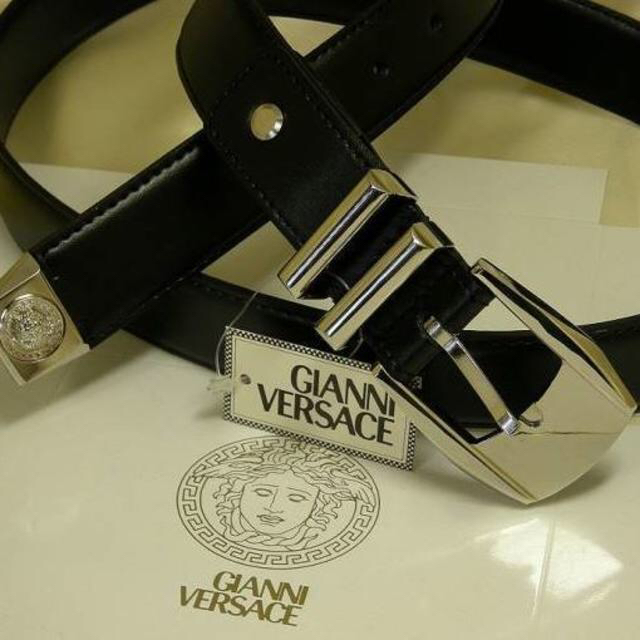 Gianni Versace - VERSACE ヴェルサーチ★メンズベルト★銀色 2連タイプ！新品の通販 by f_shoji's shop