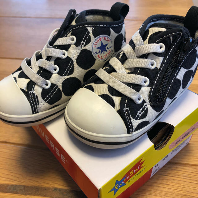 CONVERSE(コンバース)のconverse ☆ First Star  ☆ スニーカー 14cm  キッズ/ベビー/マタニティのベビー靴/シューズ(~14cm)(スニーカー)の商品写真