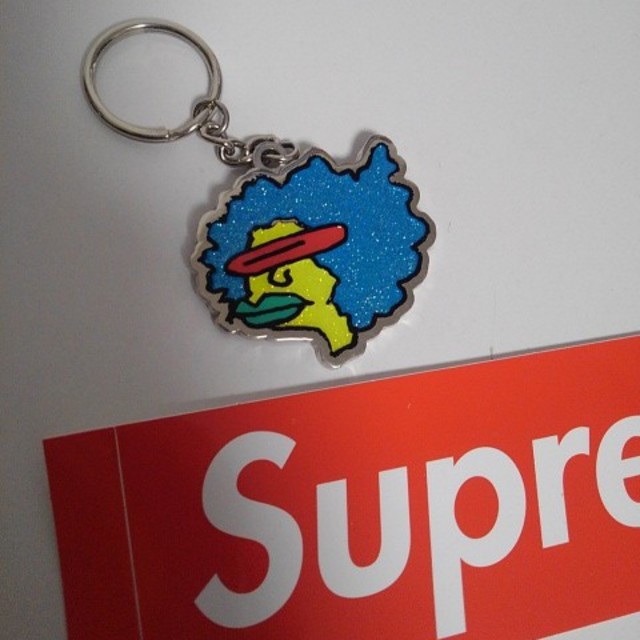 Supreme(シュプリーム)のレア　正規品　シュプリーム　キー　チェーン　キーホルダー　ゴンズ　スケボー　 レディースのファッション小物(キーホルダー)の商品写真