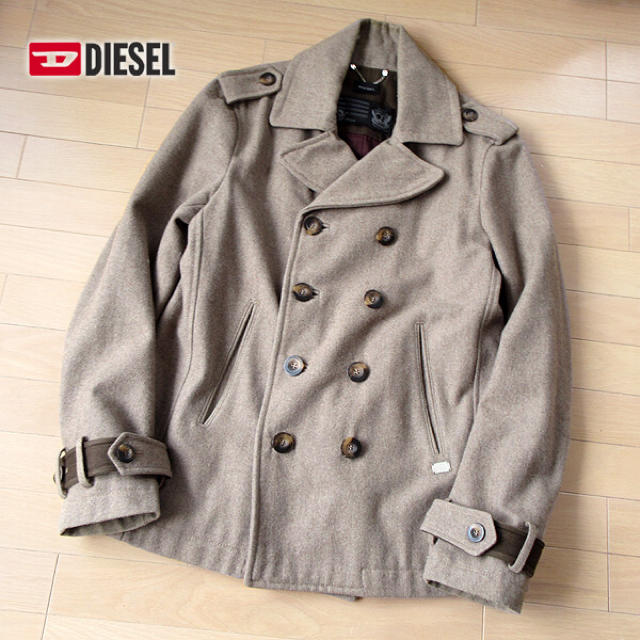 DIESEL(ディーゼル)の美品 XL ディーゼル DIESEL メンズ ピーコート ベージュ メンズのジャケット/アウター(ピーコート)の商品写真