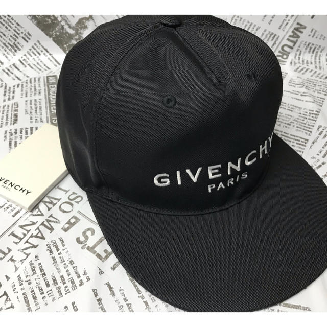 GIVENCHY キャップ新品未使用gucci