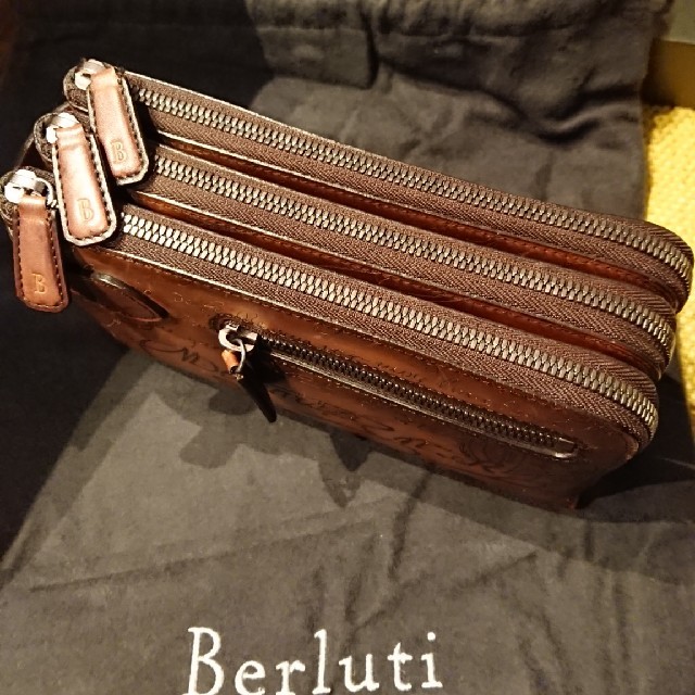 Berluti(ベルルッティ)のベルルッティ  ティリワ  レザーオールインワン メンズのファッション小物(長財布)の商品写真