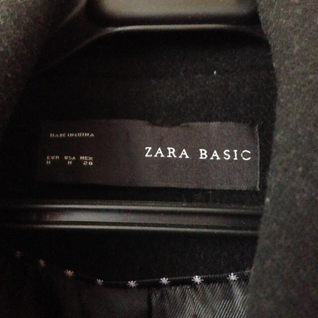 ZARA(ザラ)のZARA コート M 黒 レディース ザラ レディースのジャケット/アウター(トレンチコート)の商品写真