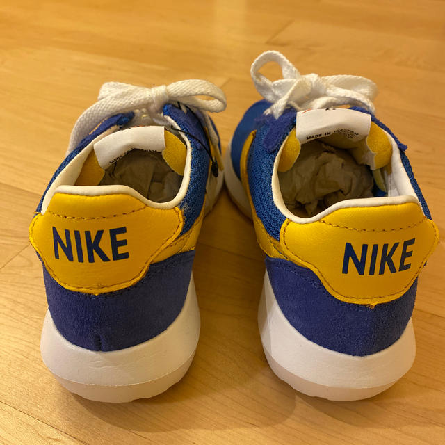 NIKE(ナイキ)のNIKE スニーカー　新品 キッズ/ベビー/マタニティのキッズ靴/シューズ(15cm~)(スニーカー)の商品写真