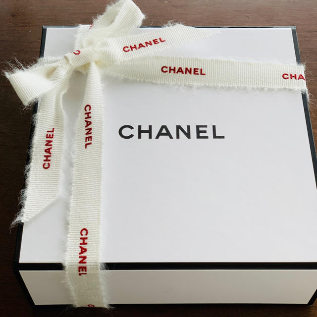 CHANEL(シャネル)のCHANEL ミラー 新品 レディースのファッション小物(ミラー)の商品写真