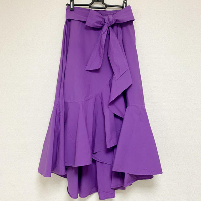 FRAY I.D(フレイアイディー)の送料込♡ほぼ新品美品♡FRAY I.D♡ラッフルスカート レディースのスカート(ひざ丈スカート)の商品写真