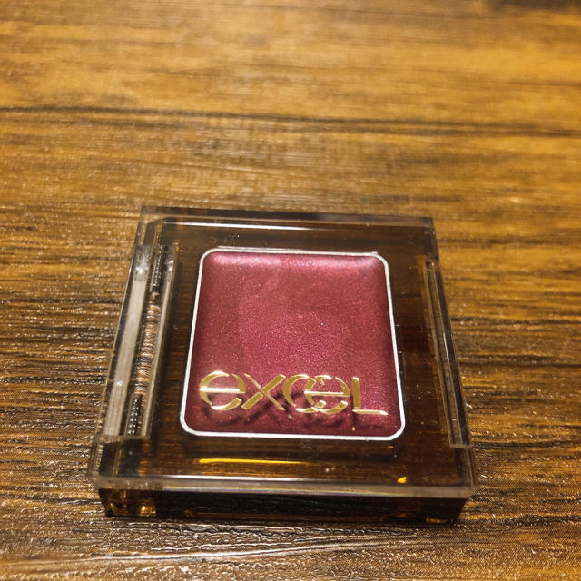 RIMMEL(リンメル)のエクセル イルミクチュールシャドウIC07 コスメ/美容のベースメイク/化粧品(アイシャドウ)の商品写真