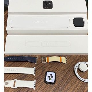 アップルウォッチ(Apple Watch)の【美品】Apple Watch Series5 GPSモデル　アップルウォッチ(その他)