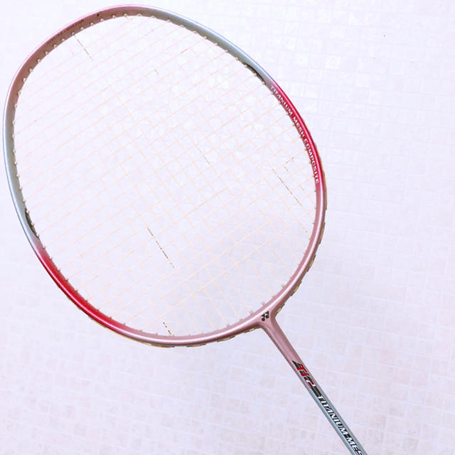 YONEX - YONEX バドミントンラケット ヨネックス Ti2チタンメッシュ ローズピンクの通販 by Haru’s shop