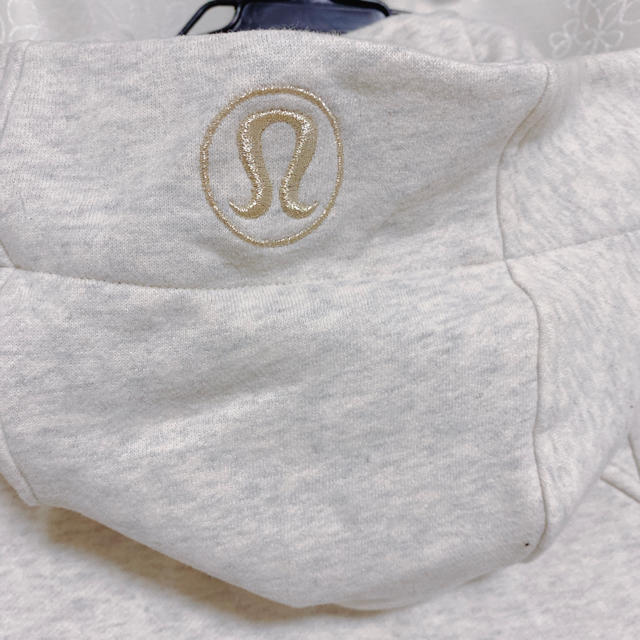 lululemon(ルルレモン)のlululemon ルルレモン　scuba hoodie レディースのトップス(パーカー)の商品写真