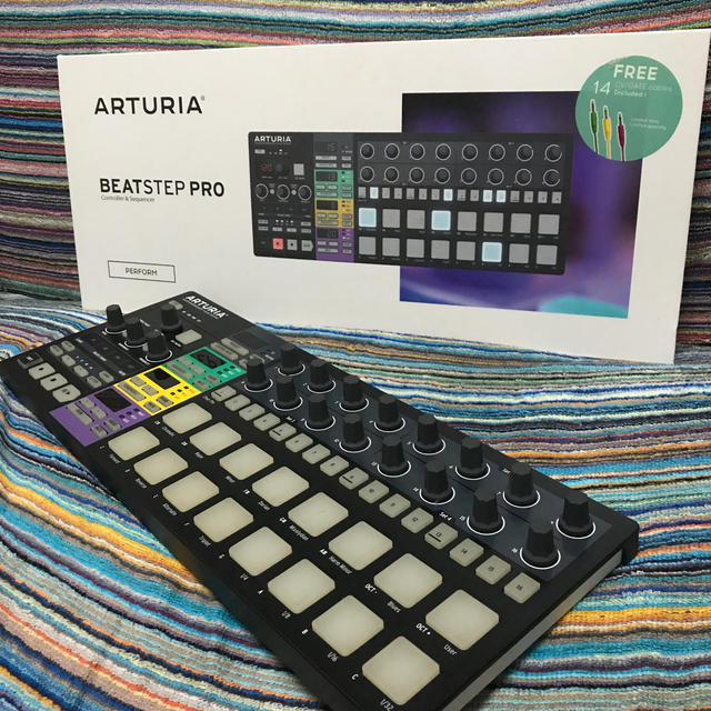 【限定ブラック】 ARTURIA / BEATSTEP PRO 楽器のDTM/DAW(MIDIコントローラー)の商品写真