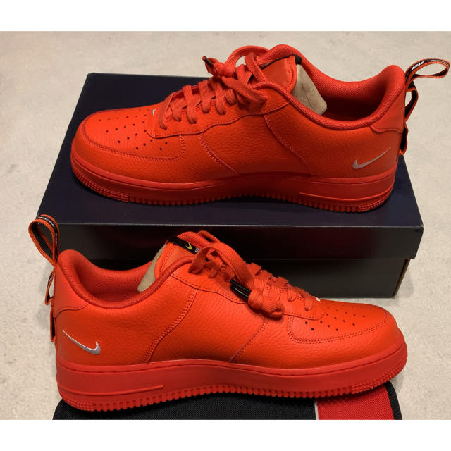 NIKE(ナイキ)のAIR FORCE 1 ,07 LV8 UTILITY  RED 28cm  メンズの靴/シューズ(スニーカー)の商品写真