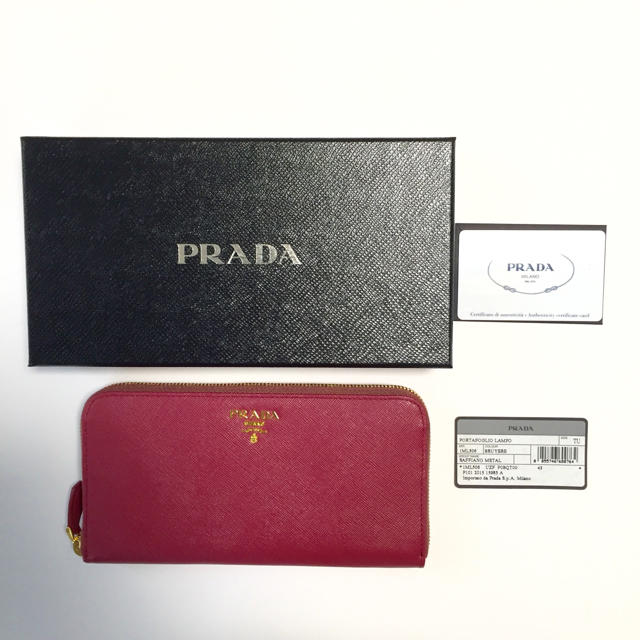 PRADA(プラダ)のHm☆様専用 レディースのファッション小物(財布)の商品写真